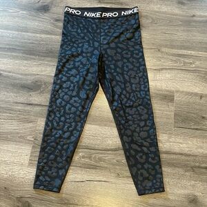 💙Nike Women's Pro Dri-FIT Swoosh Animal Print Leggings Yoga Pilates Run Walk
